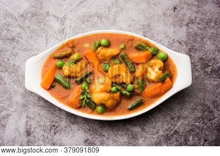 Indian Mix Veg Or Mixed Vegetable Recipe Served In A Bowl With Chapati