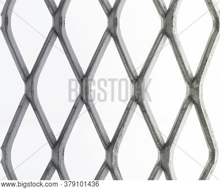 Torn Steel Grating For A Strong Floor With Technology