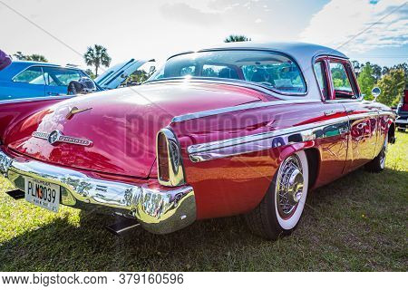 Savannah, Ga / Usa - April 21, 2018: 1955 Studebaker Commander At A Car Show In Savannah, Georgia.