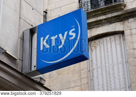 Bordeaux , Aquitaine / France - 07 28 2020 : Krys Optic Logo And Blue Text Sign On Optician Shop Gla
