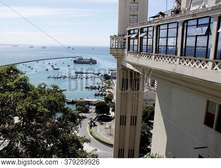 Salvador, Bahia / Brazil - May 23, 2015: Lacerda Elevator In The Historic Center Of The City Of Salv