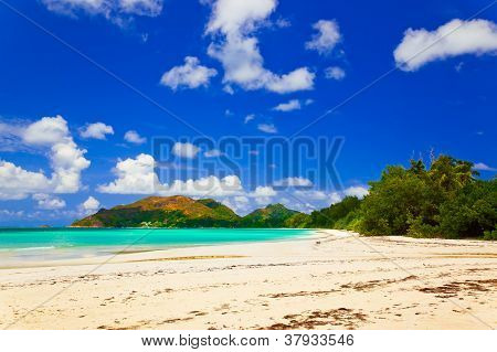 Tropical Beach Cote D'or adlı ada Praslin, Seyşel Adaları
