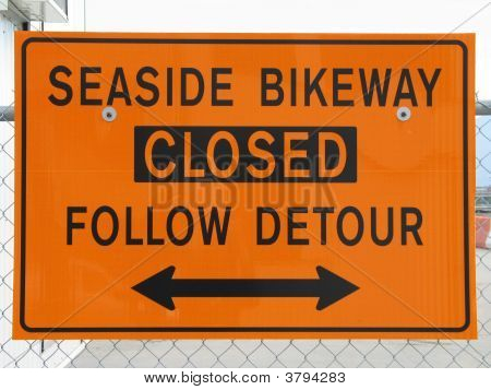 Bikeway สีส้มปิดเครื่องหมายบนกรอบ