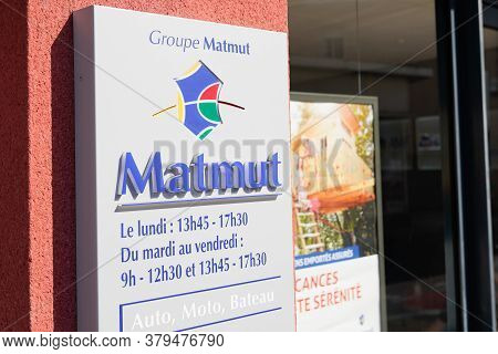 Bordeaux , Aquitaine / France - 07 30 2020 : Matmut Text And Logo Sign On Entrance French Insurance 