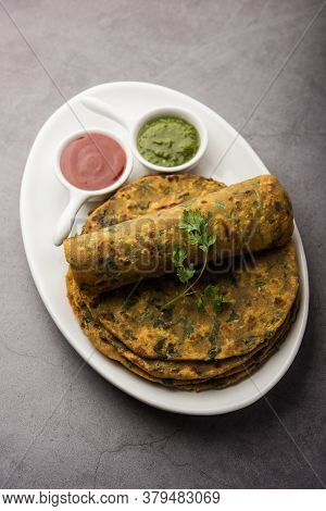 Palak Paratha Or Spinach Flatbread is A Popular Indian Breakfast Menu