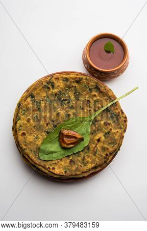 Palak Paratha Or Spinach Flatbread is A Popular Indian Breakfast Menu