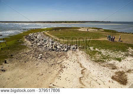 Charleston Sc - March 29, 2019: View Of Fort Sumter Full Of Tourist, National Monument In Charleston
