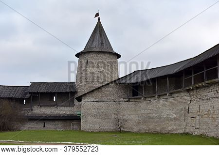 Russia, Pskov 28,11,2015 View Of Pskov Kremlin, Pskov Krom, An Ancient Citadel In Pskov Oblast, Russ