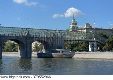Moscow, Russia - 08.08.2018 -  View Of Bogdan Khmelnitskiy Bridge In Spring Rainy Day.