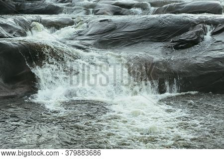 Tham Phra Seka Waterfall, Bueng Kan, Nature