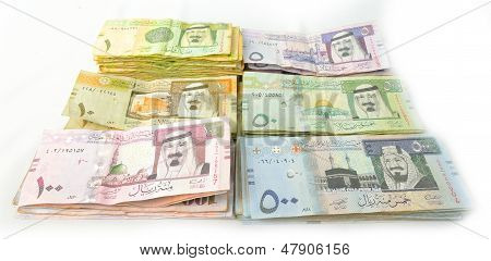 all paper currency from Saudi Arabia