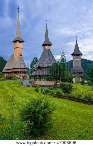 Barsana kloster kompleks i Maramures