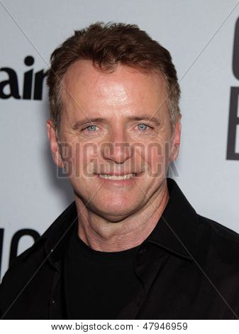 LOS ANGELES - AUG 16: AIDEN QUINN přijíždí do Los Angeles premiéra 