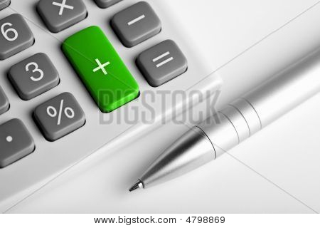 Rechner und Pen. Plus Button farbig grün