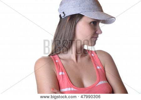 красивая молодая женщина в студии