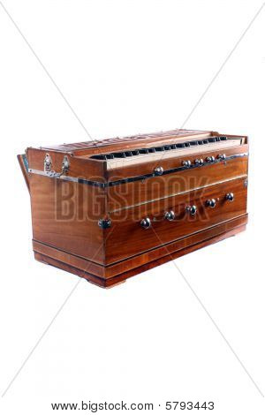 Na białym tle Harmonium
