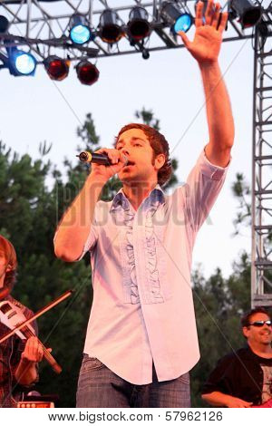 Zachary Levi  at 'Band From TV' Presented by Netflix Live. The Autry National Center Of The American West, Los Angeles, CA. 08-09-08