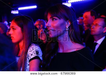 NEW YORK-MAR 13: Model Jennifer Flavin (R) and daughter attend the 'Rocky' Broadway opening night at the Winter Garden Theatre on March 13, 2014 in New York City.