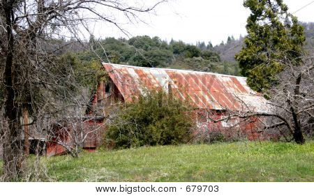 Parc de Bulch Red Barn