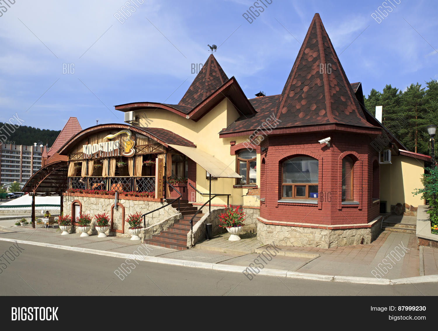 ресторан пятое колесо белокуриха. ресторанный комплекс пятое колесо белокуриха. ресторан пятое колесо белокуриха. пятое колесо белокурих зал прованс. ресторан пятое колесо белокуриха.