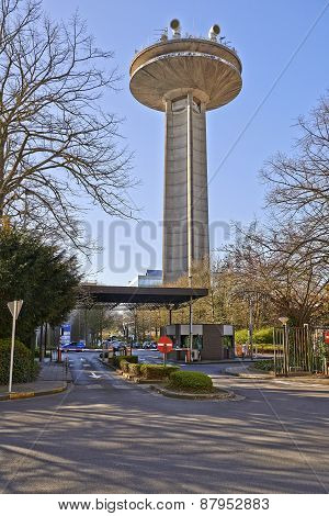 The Reyers Tour Telecommunication Tower