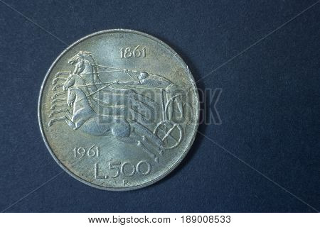 Five Hundred 500 Lire Italy 1961 Tail Coin, Vintage Old, Difficult And Rare To Find.with Horses And