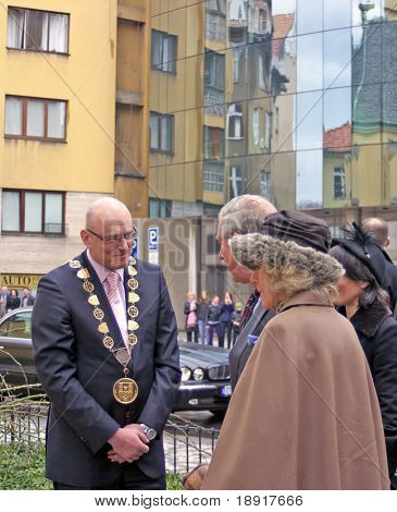 Praha - 21. března: Princ Charles a Camilla vévodkyně zasednout k uctívání svatého Clements anglikánské-Ep