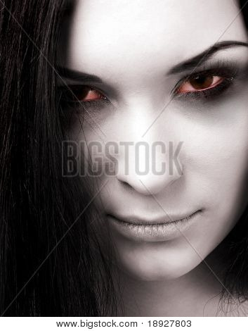 สาวผีดิบ