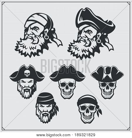 Set of portraits of ancient seafarers and sculls.