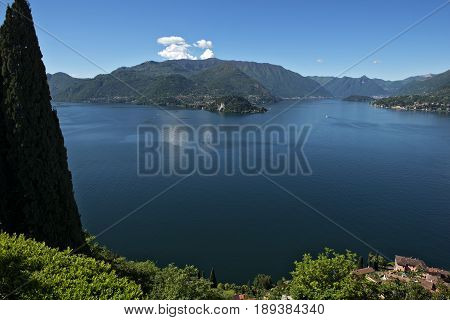Panoramic view of Lake Como_the promontory of Bellagio from Vezio castle