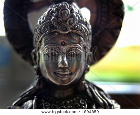 Viso della statua di Shiva