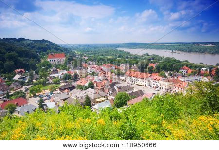 Grazioso villaggio nella valle. Kazimierz Dolny, Polonia