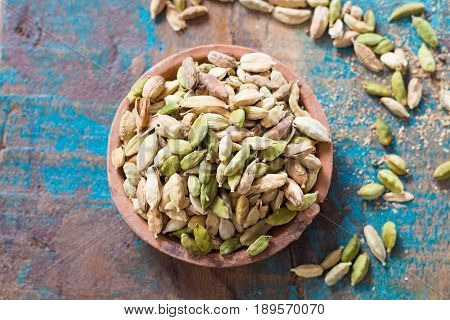 Raw Organic Cardamom Pods ready to use