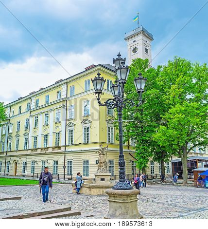 The Old-fashioned Streetlight In Lvov