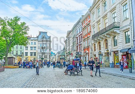 The Noisy Market Square