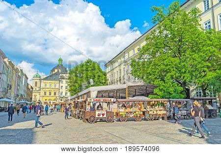 Walk In Lvov City Center