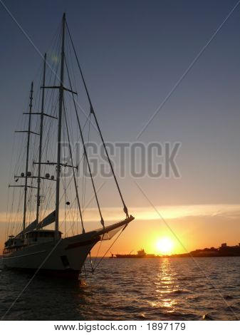 Sailboatsunset