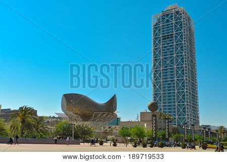 Hotel Arts And Peix Sculpture