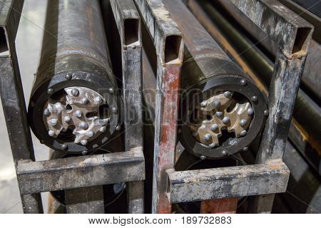 Drilling heads for tunnel piperoof grouting machinery