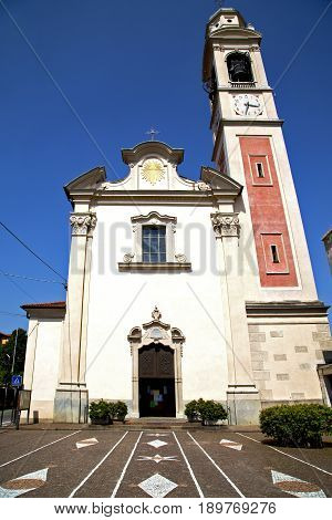 In  The Sumirago  Old   Church   Sidewalk Italy  Lombardy