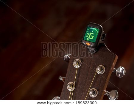 tuner for Guitar G sound third string clip on guitar head