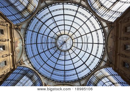 Milan nákupního centra Galleria Vittorio Emanuele II, nákupní centrum, nákupní galleria v Miláně, Ita
