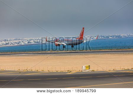 Arecife, Spain - April, 16 2017: Boeing 737-800 Of Jet2 With The Registration G-gdfx Landing At Lanz