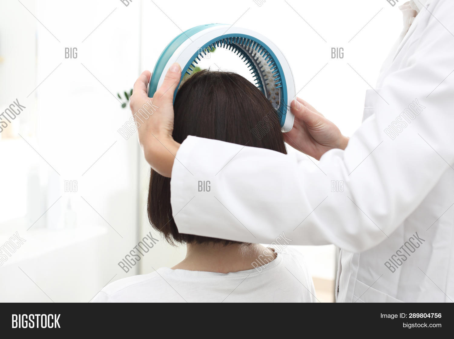Laser Therapy Scalp Image & Photo (Free Trial) Bigstock