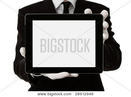 Uomo elegante tenendo vuota tavoletta digitale