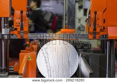 Bandsaw High Speed Cutting Machine And Automatic Feed For High Performance For Industrial Use