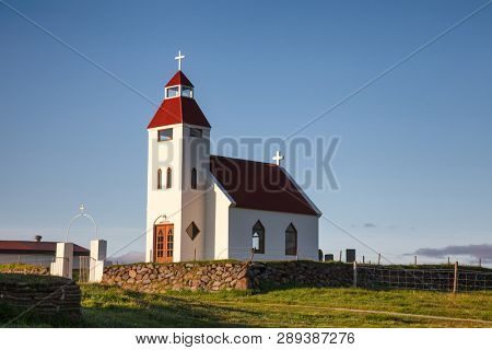 Picturesque white church at Modrudalur farm, the highest inhabited settlement in Iceland, NorÃ°ur-MÃºlasÃ½sla, Eastern Iceland, Scandinavia