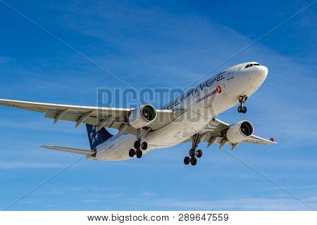 Moscow, Russia - March 14, 2019: Aircraft Airbus A330-200 Tc-lnb Of Turkish Airlines Going To Landin