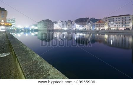 Zürich om natten