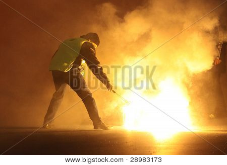 Flares เขียน fc Ultras อิฟไดนาโม (ระบบสนับสนุน)